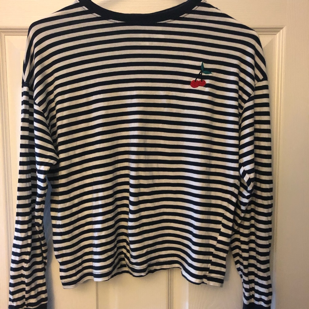 blue and white stripe long sleeve tee :)